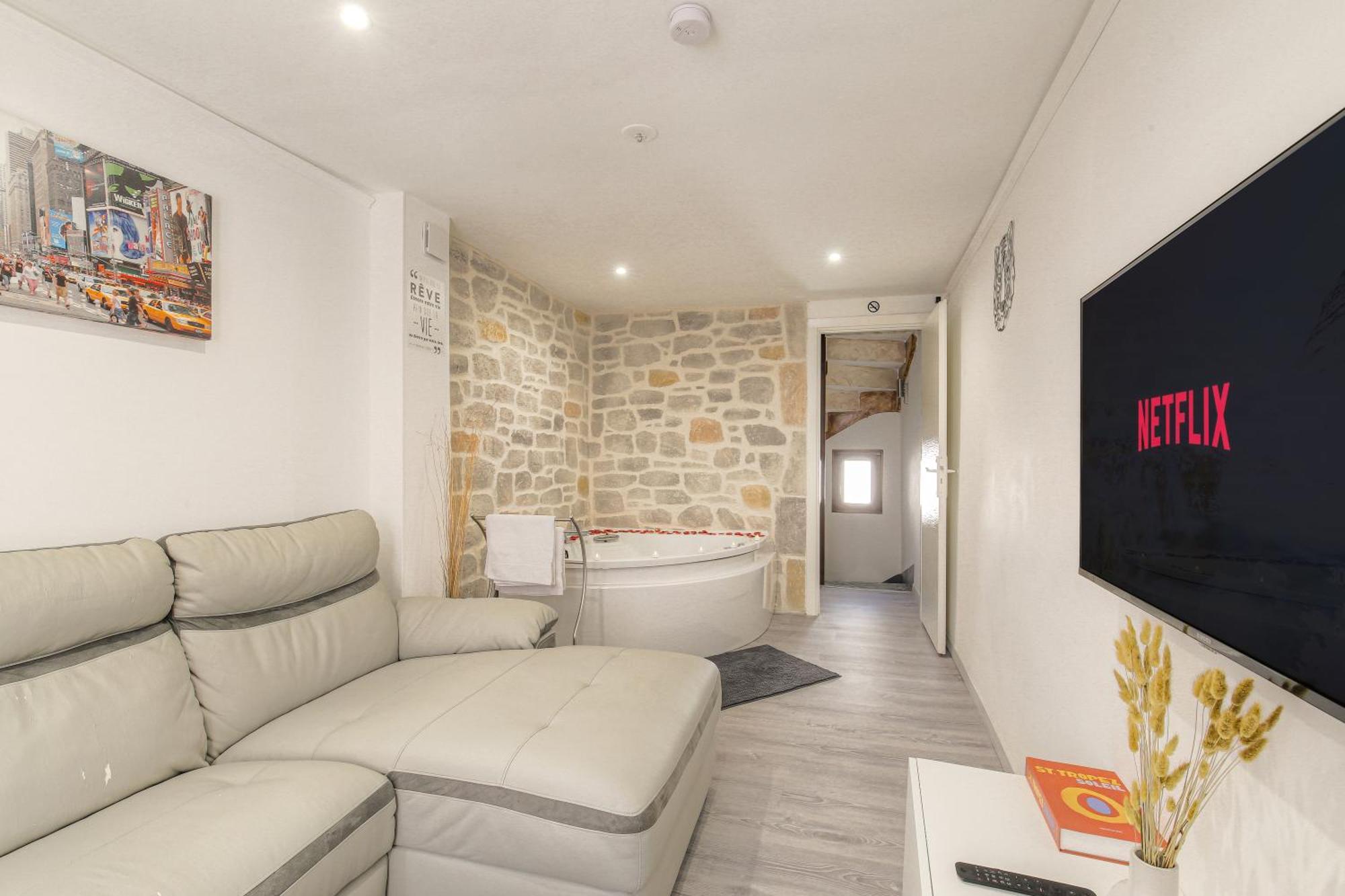La Suite Neuvilloise Neuville-sur-Saône 外观 照片